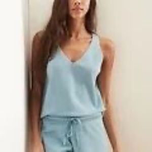 Banana Republic Factory V-Neck Sleeveless Sweater and Shorts Set